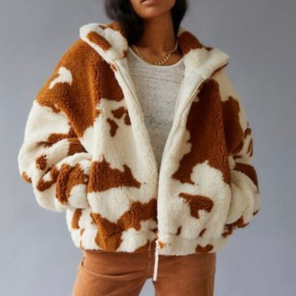 Urban Outfitters All Over Cow Print Olivia Sherpa Jacket Oversized Size Small - Picture 1 of 6